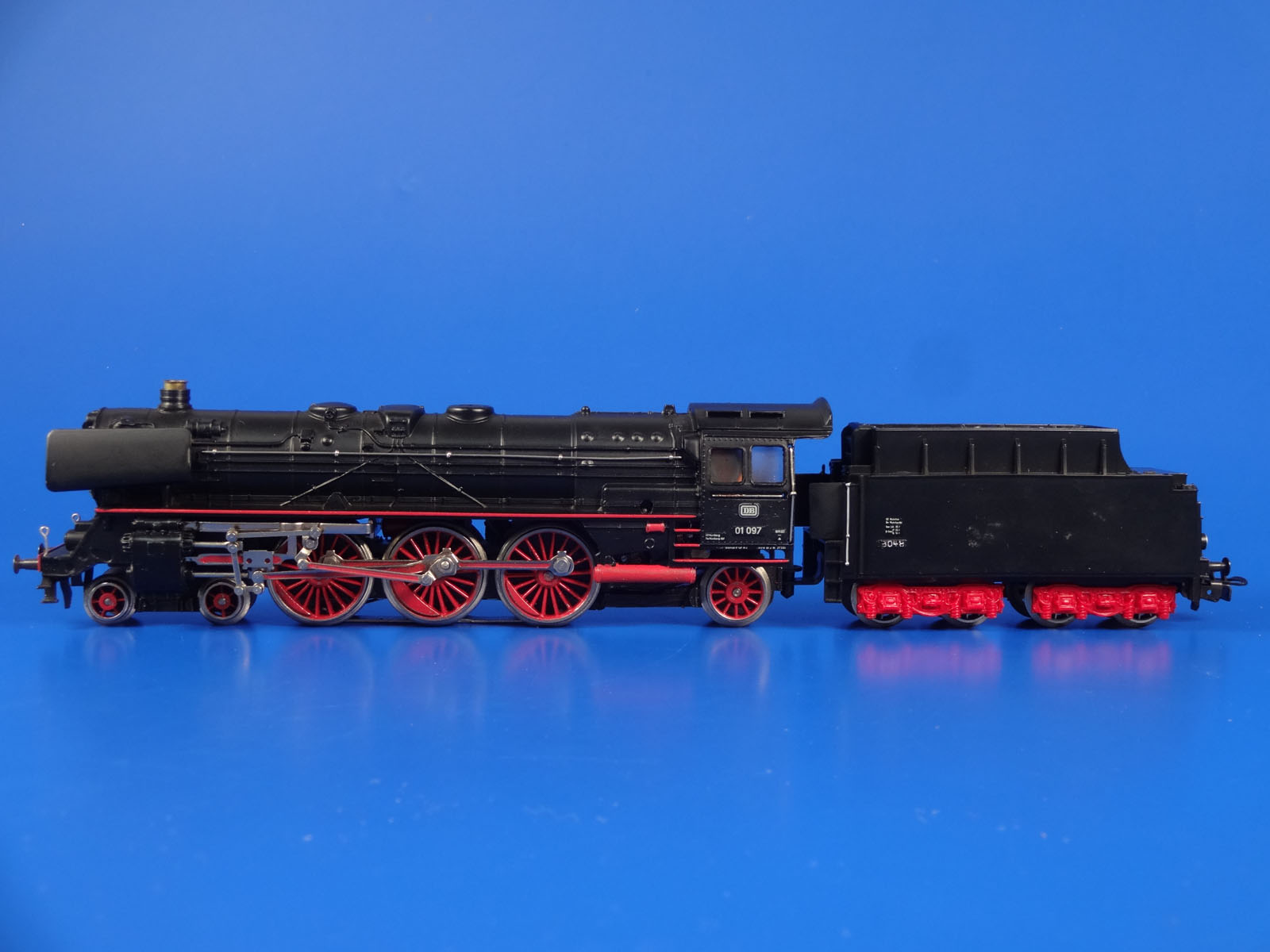 MARKLIN H0 - 3048 - Steam Locomotive BR 01 097 Smoke Generator